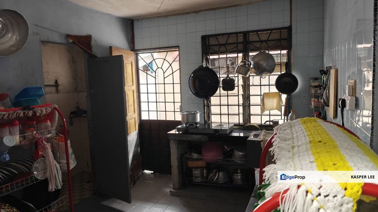 Taman Rinting Double Storey Low Cost For Sale Fully Renovated Fully Extended With MBJB Approval, Johor, Masai