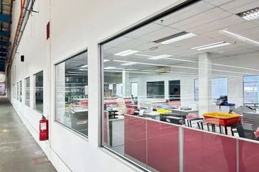 KULAI DETACHED FACTORY FOR SALE