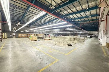 KULAI DETACHED FACTORY FOR SALE