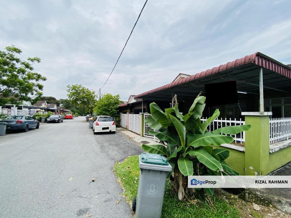 Single-Storey Terrace, Taman Desa Cempaka, Nilai, Negeri Sembilan, Nilai