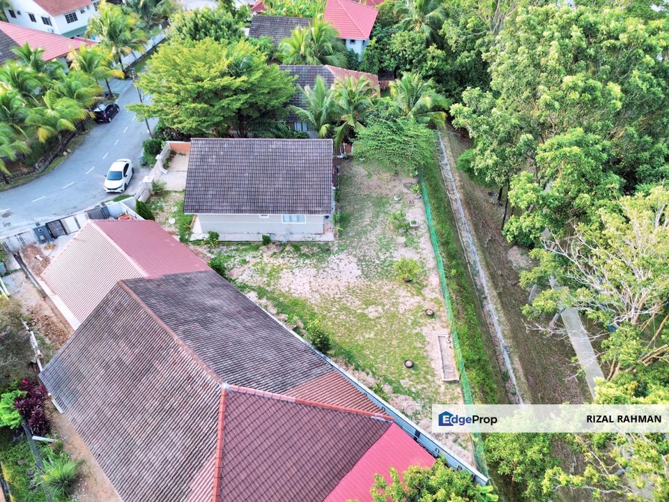 Single Storey Bungalow Laman Isora Nilai Impian, Negeri Sembilan, Nilai