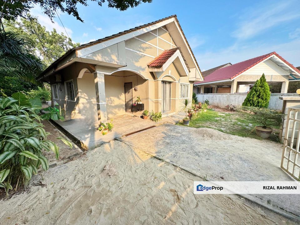 Single Storey Bungalow Laman Isora Nilai Impian, Negeri Sembilan, Nilai