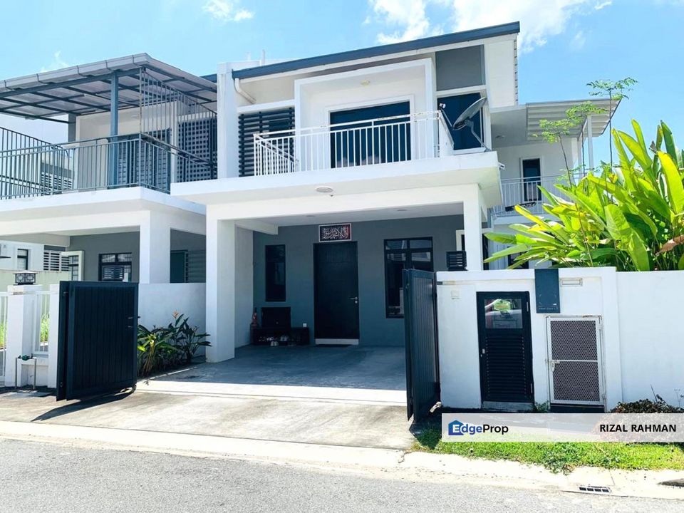 Double Storey Semi D Taman Jaya 1 Garden Hill Residence Nilai, Negeri Sembilan, Negeri Sembilan, Nilai