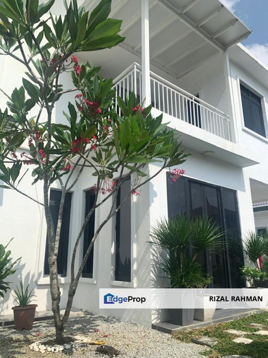 Double Storey Semi D Taman Jaya 1 Garden Hill Residence Nilai, Negeri Sembilan, Negeri Sembilan, Nilai