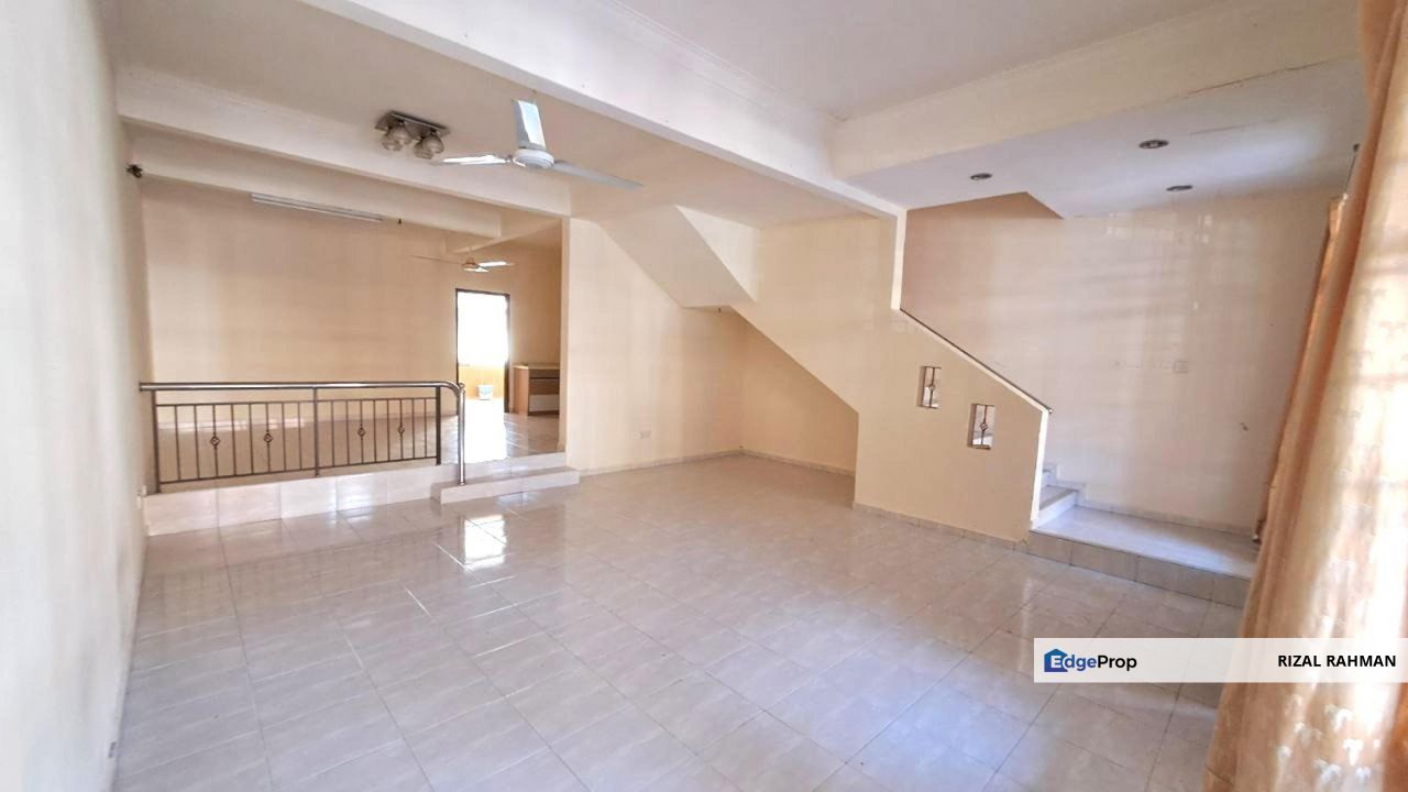 Double Storey Taman Desa Melati Fasa 3 Nilai, Negeri Sembilan, Nilai