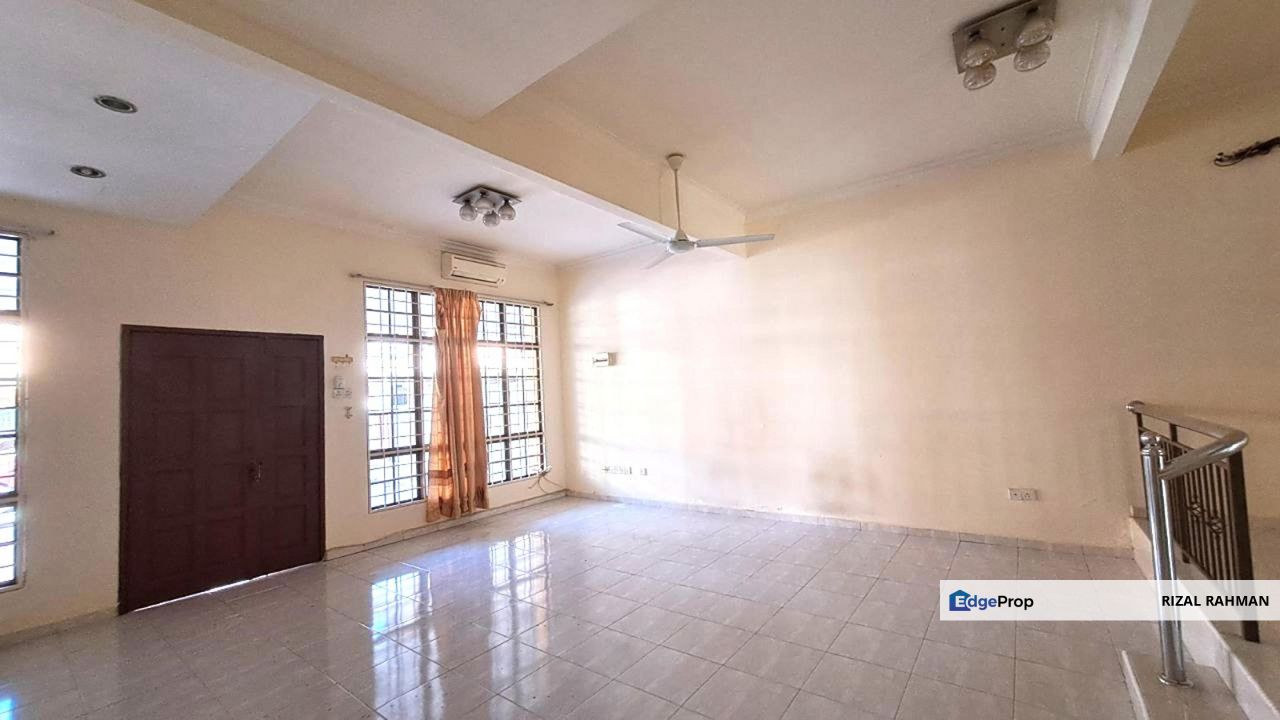 Double Storey Taman Desa Melati Fasa 3 Nilai, Negeri Sembilan, Nilai