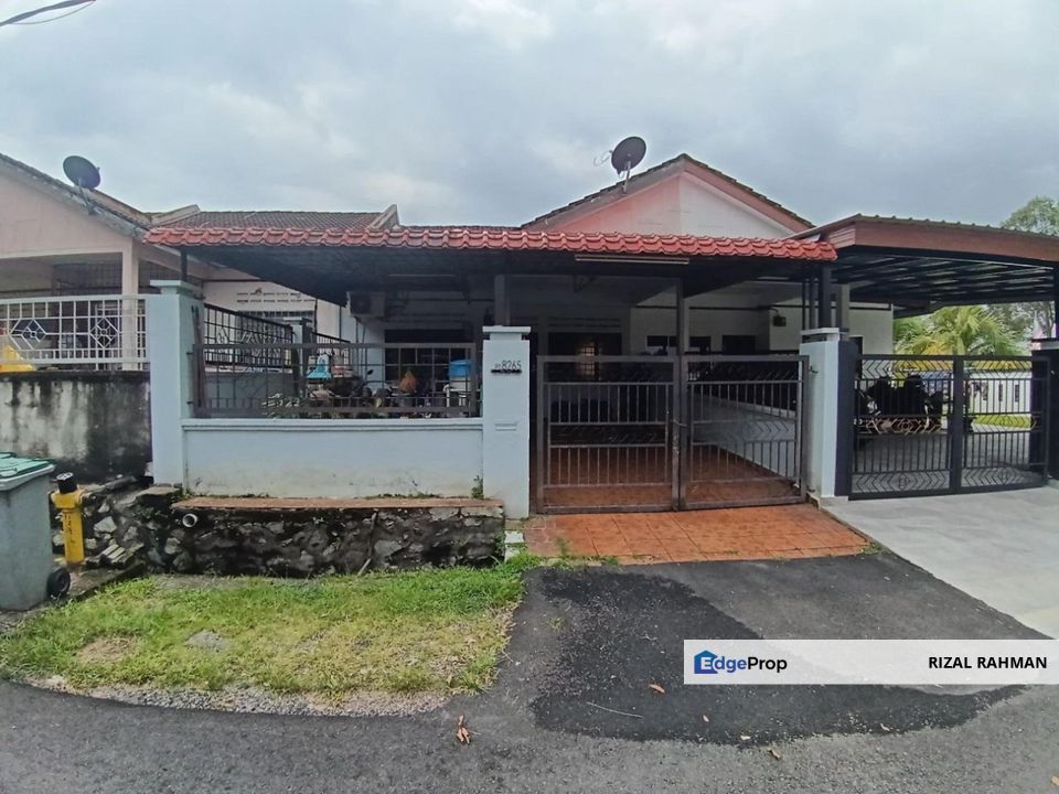 Single Storey House, Taman Desa Jasmin, Nilai, Negeri Sembilan, Nilai
