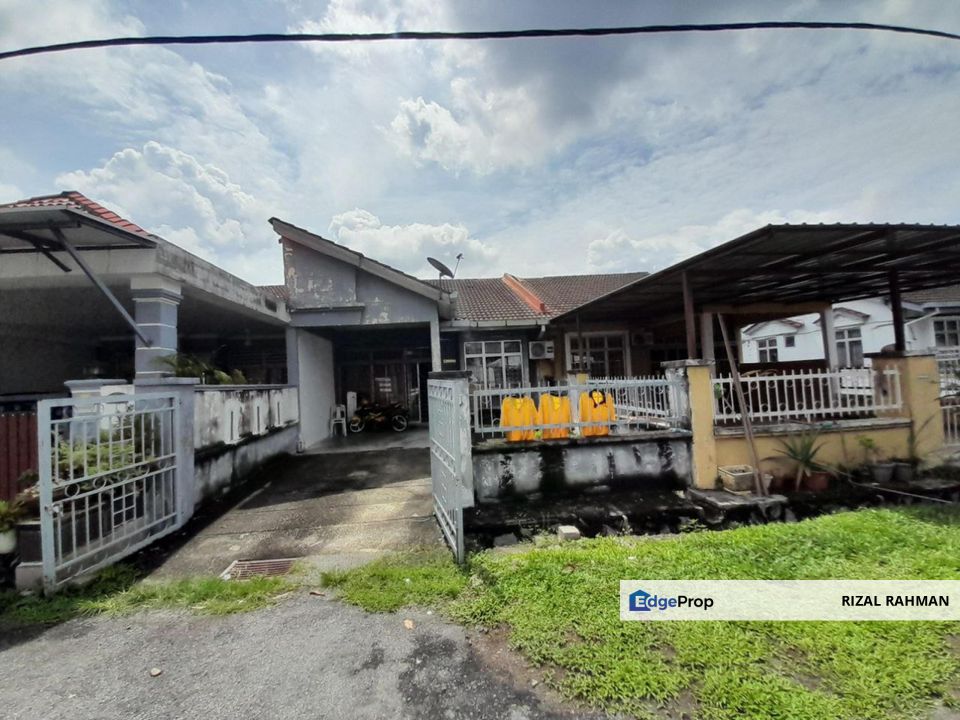 Single Storey Taman Desa Cempaka, Nilai, Negeri Sembilan, Nilai