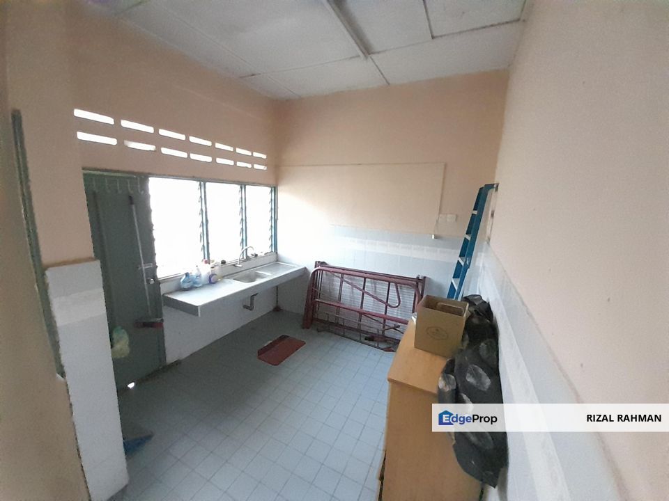 Single Storey Taman Desa Cempaka, Nilai, Negeri Sembilan, Nilai