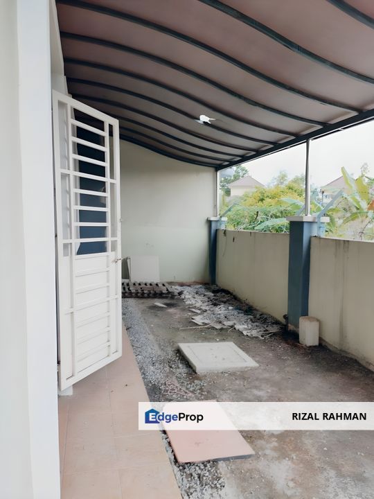 DOUBLE STOREY SEMI-D BANDAR WARISAN PUTERI SIKAMAT SEREMBAN, Negeri Sembilan, Seremban