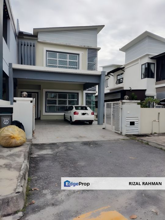 DOUBLE STOREY SEMI-D BANDAR WARISAN PUTERI SIKAMAT SEREMBAN, Negeri Sembilan, Seremban