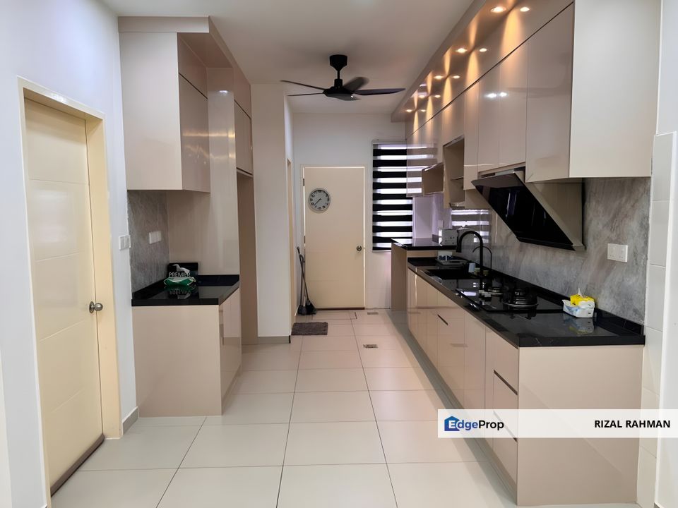 (PARTIALLY FURNISHED) Tiara Sendayan Teres 2 Tingkat, Negeri Sembilan, Seremban