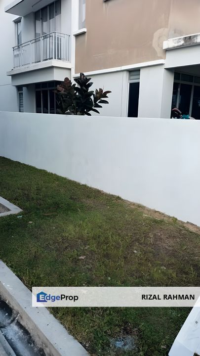 (END LOT) Taman Bukit Kepayang Seremban Teres 2 Tingkat near PLUS Highway, Negeri Sembilan, Seremban