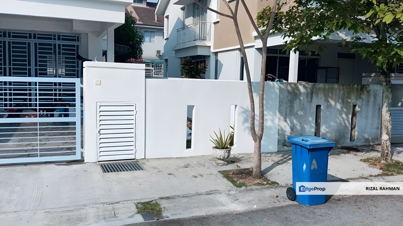 (END LOT) Taman Bukit Kepayang Seremban Teres 2 Tingkat near PLUS Highway, Negeri Sembilan, Seremban