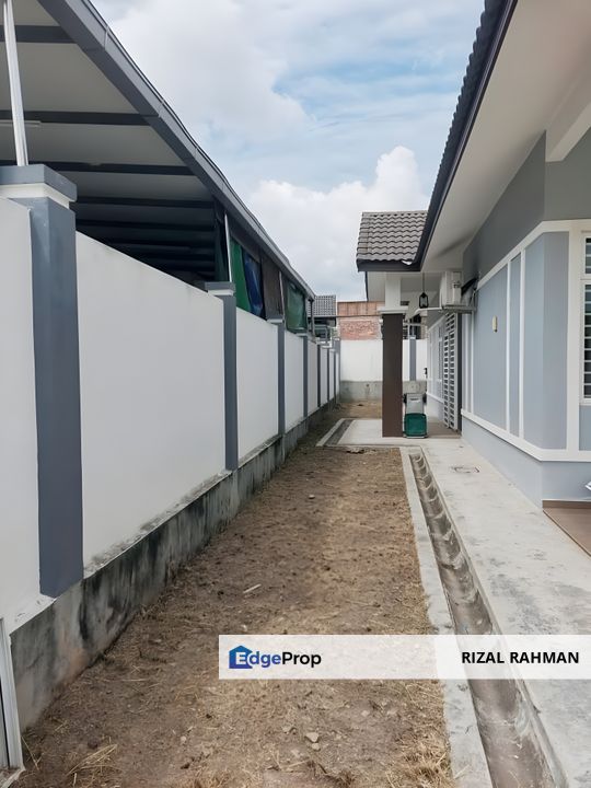 (FULLY FURNISHED) Banglo 1 Tingkat Taman Bukit Senawang Perdana , Negeri Sembilan, Seremban