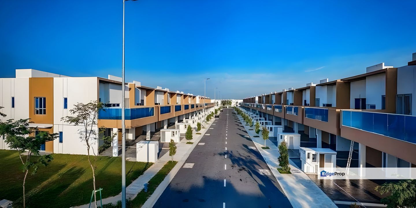 (PARTIAL FURNISHED) Cybersouth Casa Bluebell Townhouse near Cyberjaya, Selangor, Dengkil