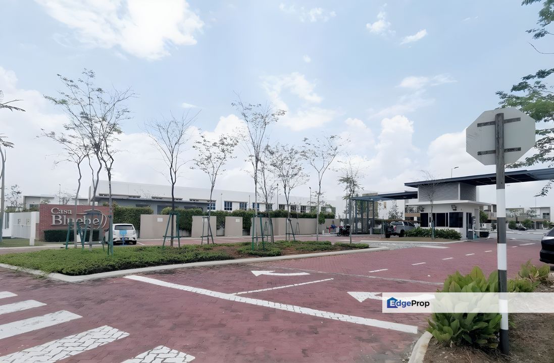 (PARTIAL FURNISHED) Cybersouth Casa Bluebell Townhouse near Cyberjaya, Selangor, Dengkil