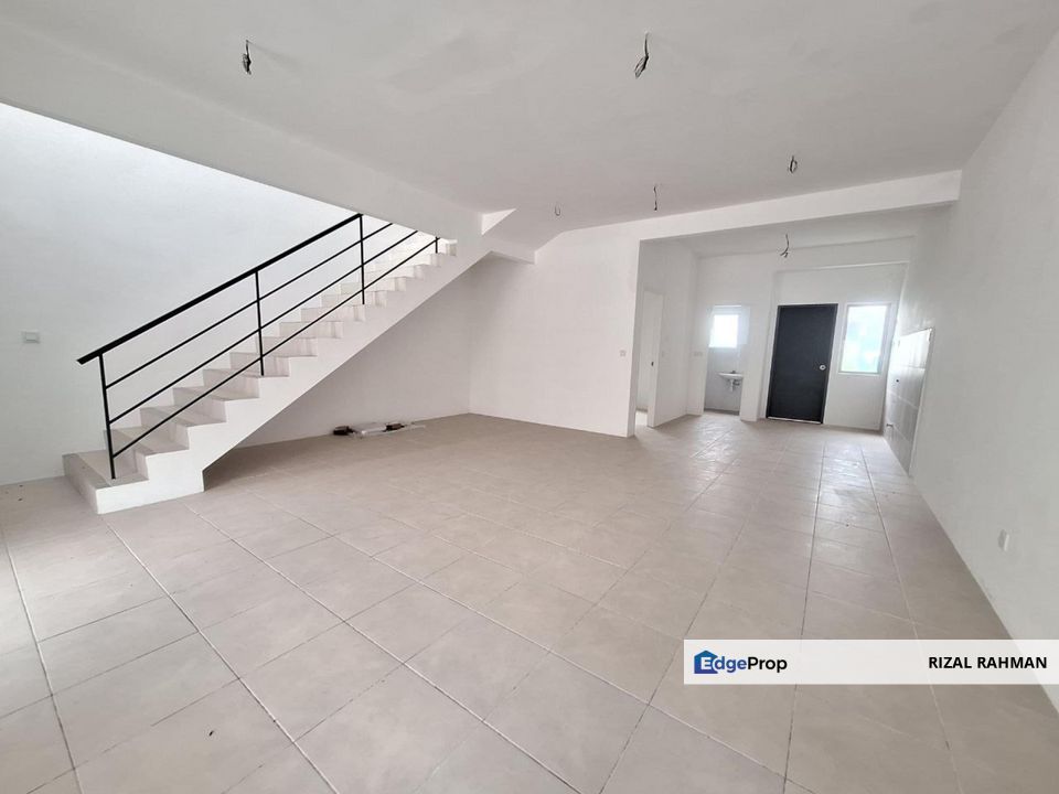 Below Market! New Completed Unit, Non Bumi Unit, Gated Guarded Taman Iringan Bayu,Seremban, Negeri Sembilan, Seremban