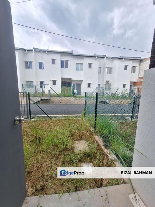 Below Market! New Completed Unit, Non Bumi Unit, Gated Guarded Taman Iringan Bayu,Seremban, Negeri Sembilan, Seremban