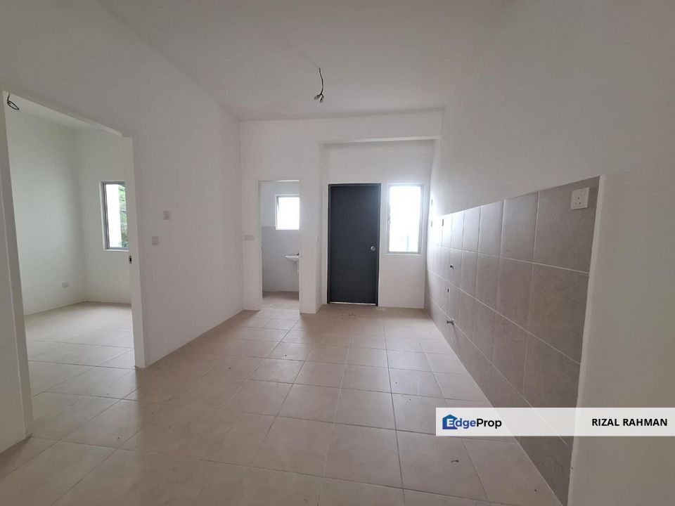Below Market! New Completed Unit, Non Bumi Unit, Gated Guarded Taman Iringan Bayu,Seremban, Negeri Sembilan, Seremban