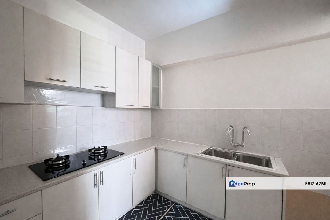 Near MRT l Good Condition. Langat Jaya Condominium Cheras for sale , Selangor, Batu 9th Cheras