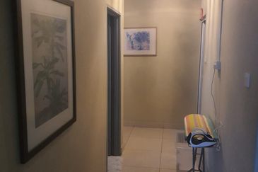 Golden Sands Seaview Residence