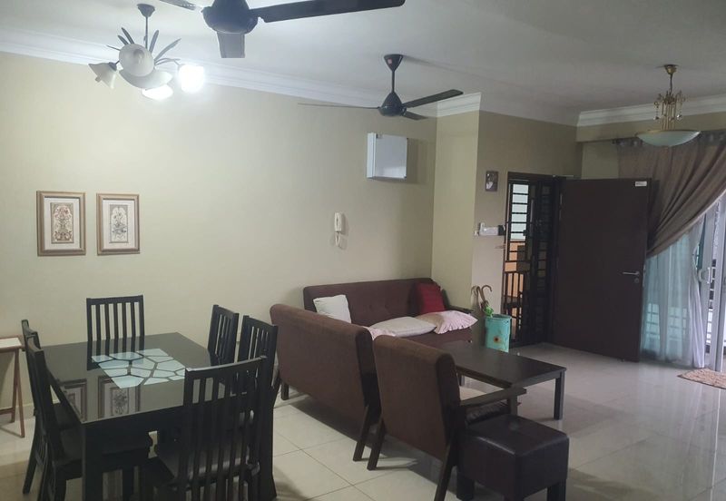 Golden Sands Seaview Residence