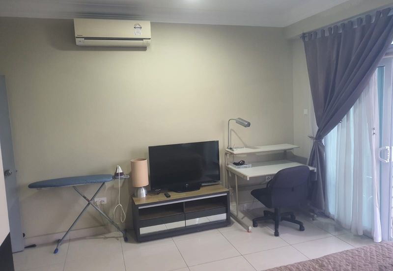 Golden Sands Seaview Residence