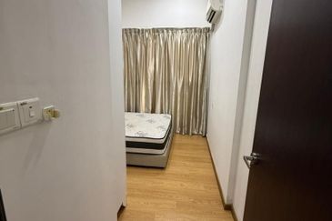 Baypoint @ Country Garden Danga Bay