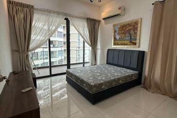 Baypoint @ Country Garden Danga Bay