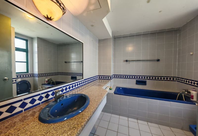 The Straits View, Bandar Baru Permas Jaya