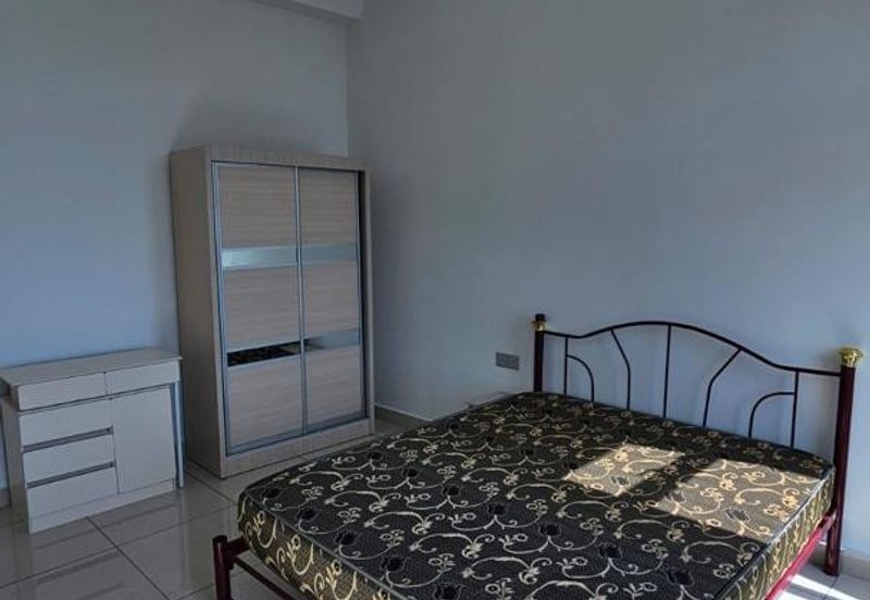 SKS Habitat Apartment, Larkin