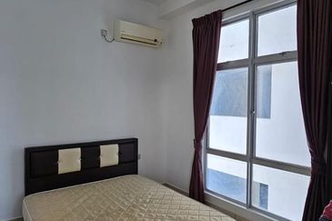 SKS Habitat Apartment, Larkin