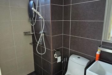 SKS Habitat Apartment, Larkin