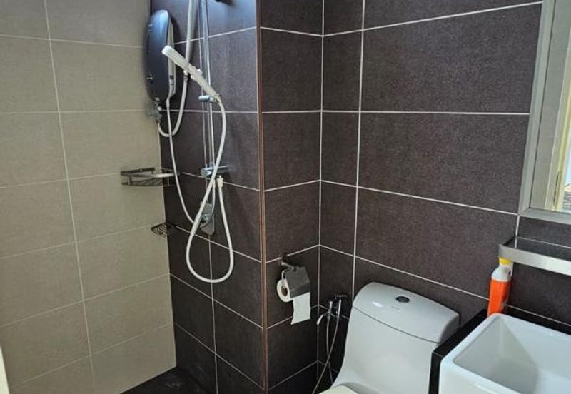 SKS Habitat Apartment, Larkin