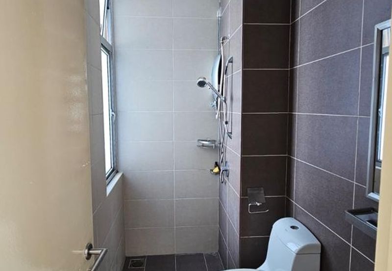 SKS Habitat Apartment, Larkin