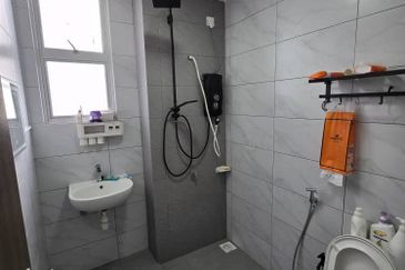 SKS Habitat Apartment, Larkin