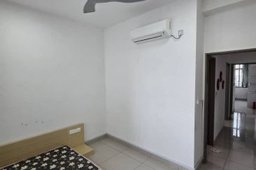 SKS Habitat Apartment, Larkin