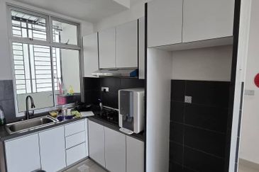 SKS Habitat Apartment, Larkin