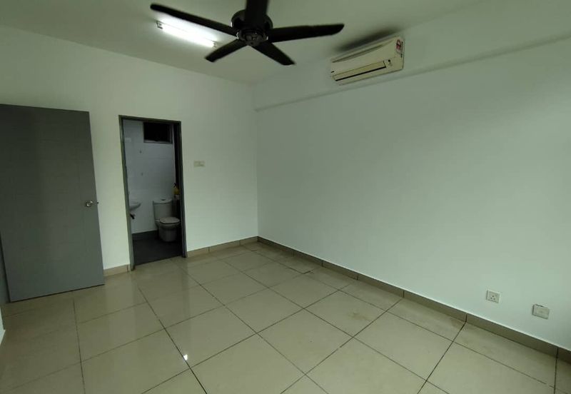 Eastbay Luxury Apartment