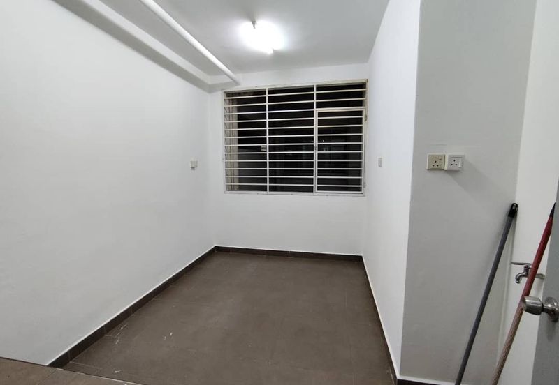 Eastbay Luxury Apartment