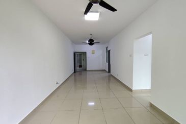 Eastbay Luxury Apartment