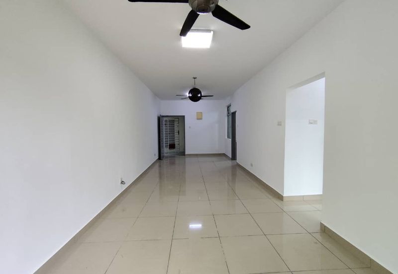 Eastbay Luxury Apartment