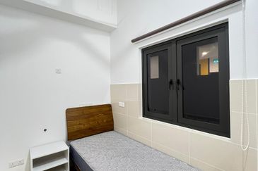 SKS Habitat Apartment, Larkin