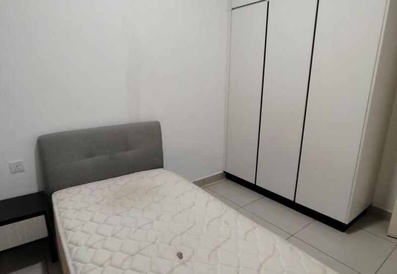 The Pinnacles (Pinnacle Tower)