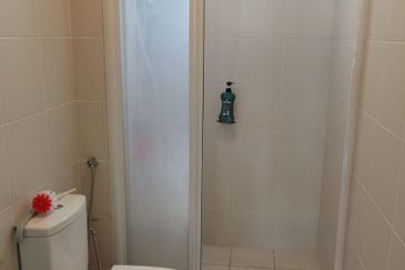 Meridin Bayvue Apartment