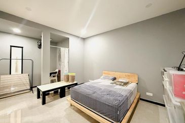 The WaterEdge Residences