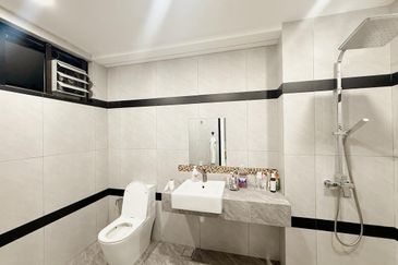 The WaterEdge Residences