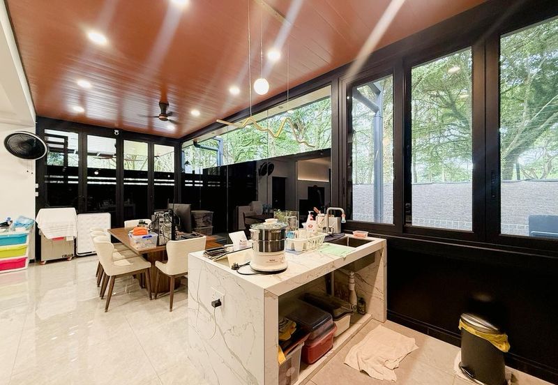 The WaterEdge Residences