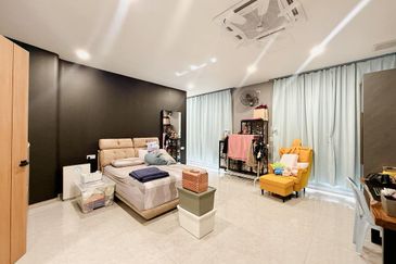 The WaterEdge Residences